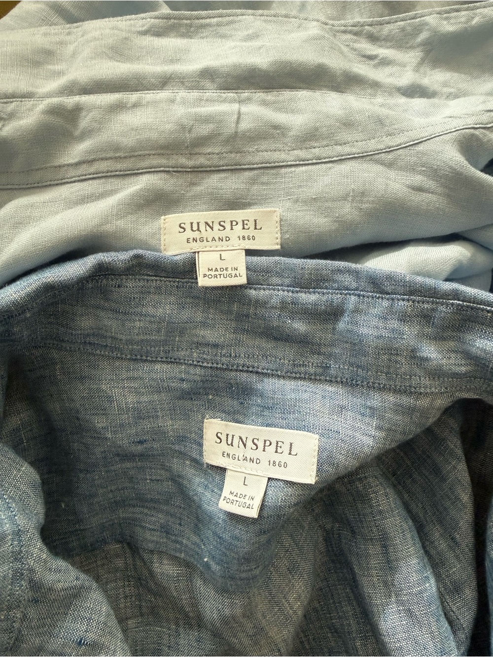 Two Sunspel - linen shirts in blue - size Large
